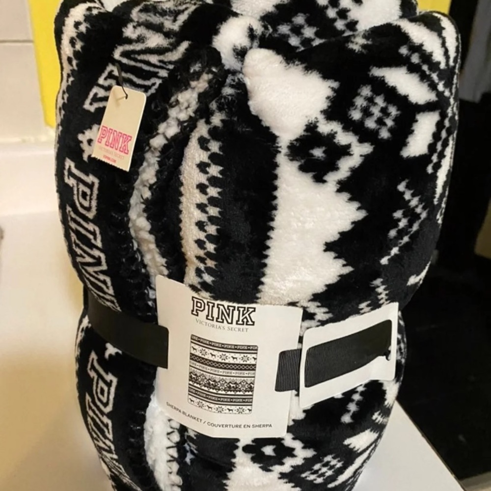 Victoria Secret’s throw
